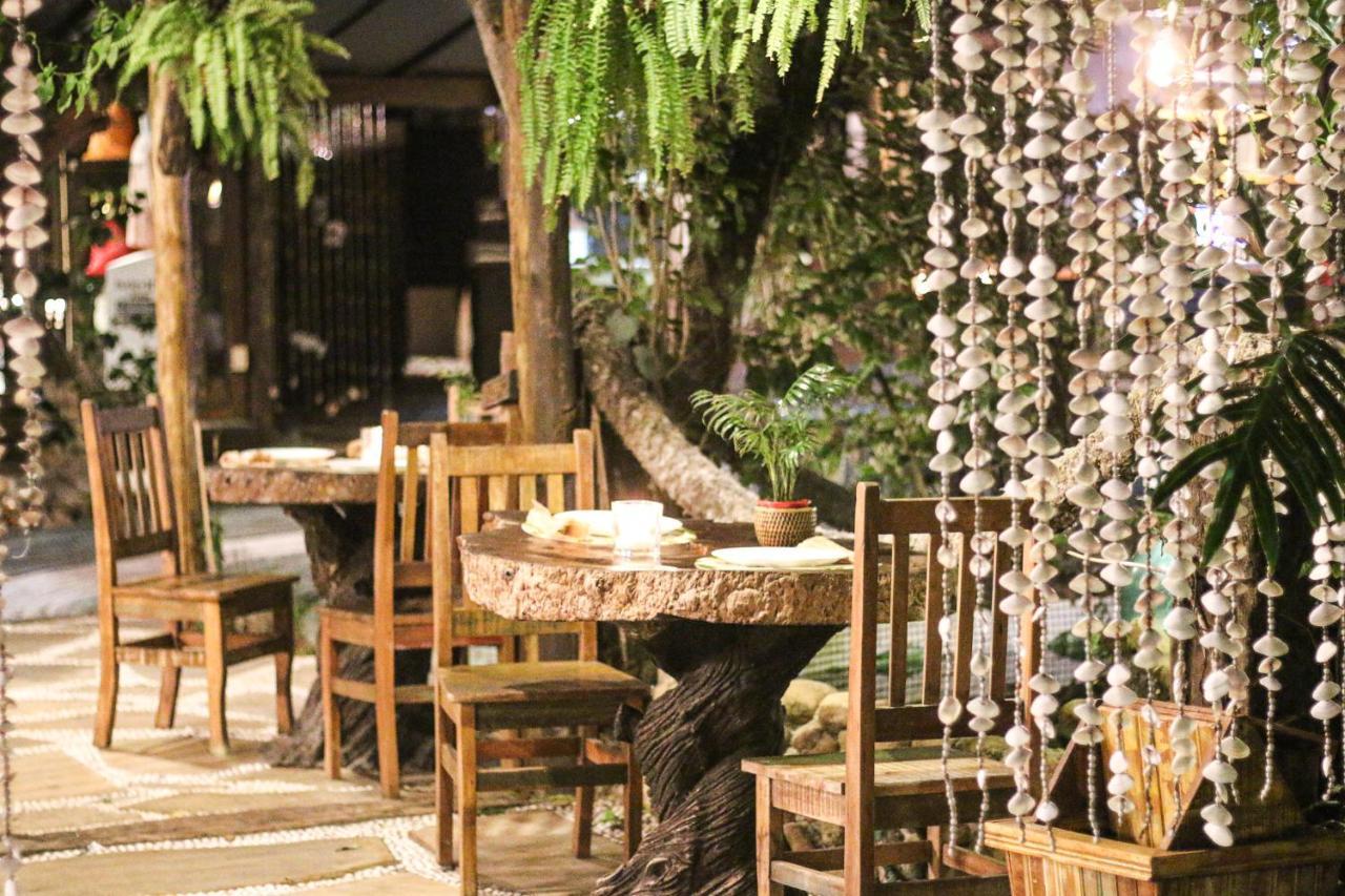 Grajagan Surf Resort メーウ島 エクステリア 写真