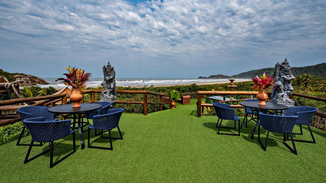 Grajagan Surf Resort メーウ島 エクステリア 写真