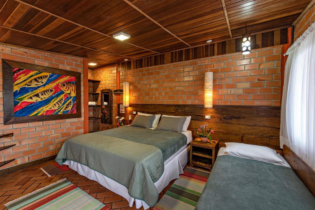 Grajagan Surf Resort メーウ島 部屋 写真