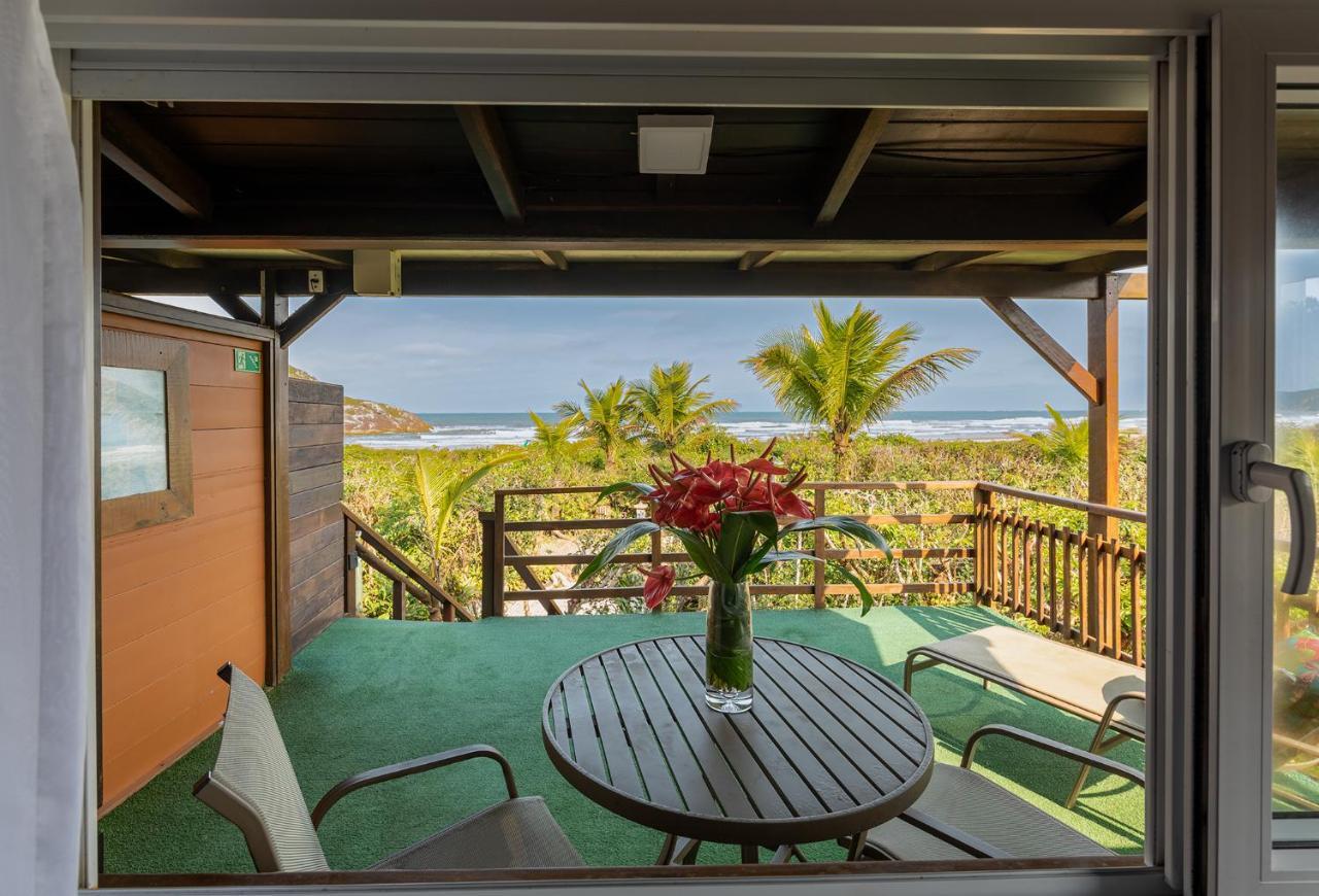 Grajagan Surf Resort メーウ島 部屋 写真