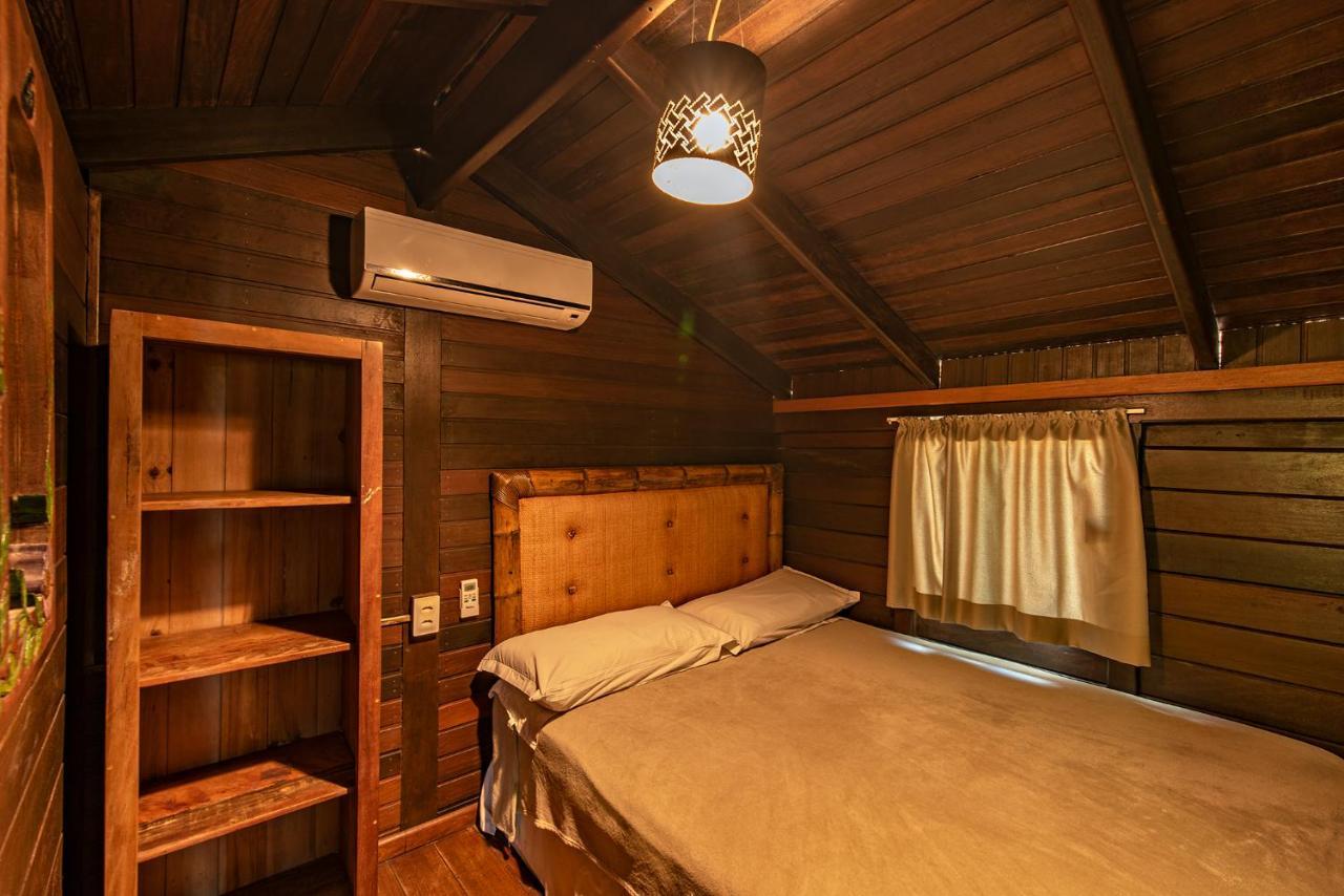 Grajagan Surf Resort メーウ島 エクステリア 写真