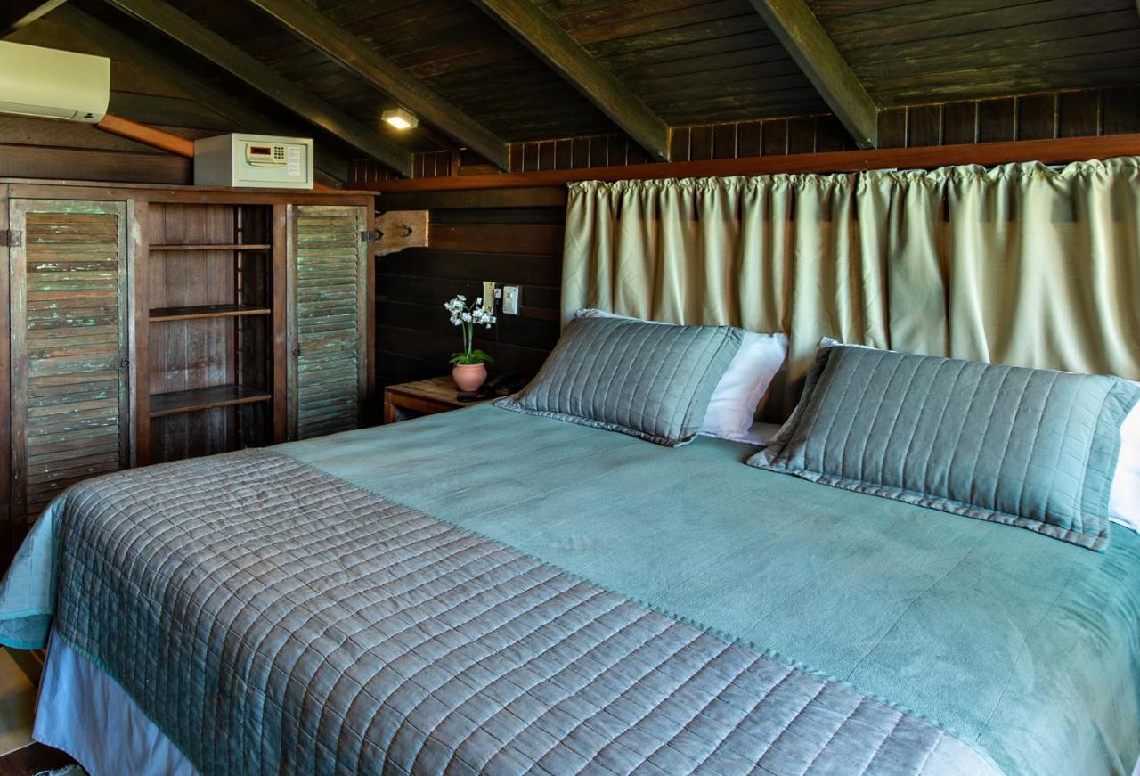 Grajagan Surf Resort メーウ島 エクステリア 写真