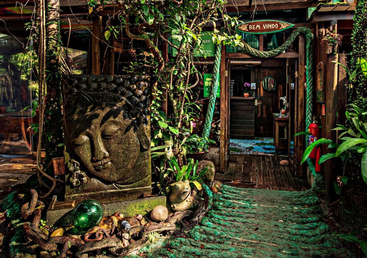 Grajagan Surf Resort メーウ島 エクステリア 写真