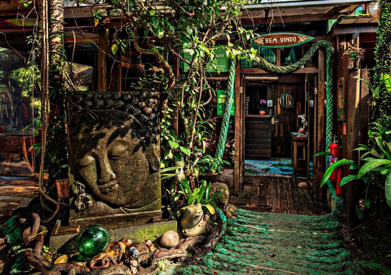 Grajagan Surf Resort メーウ島 エクステリア 写真