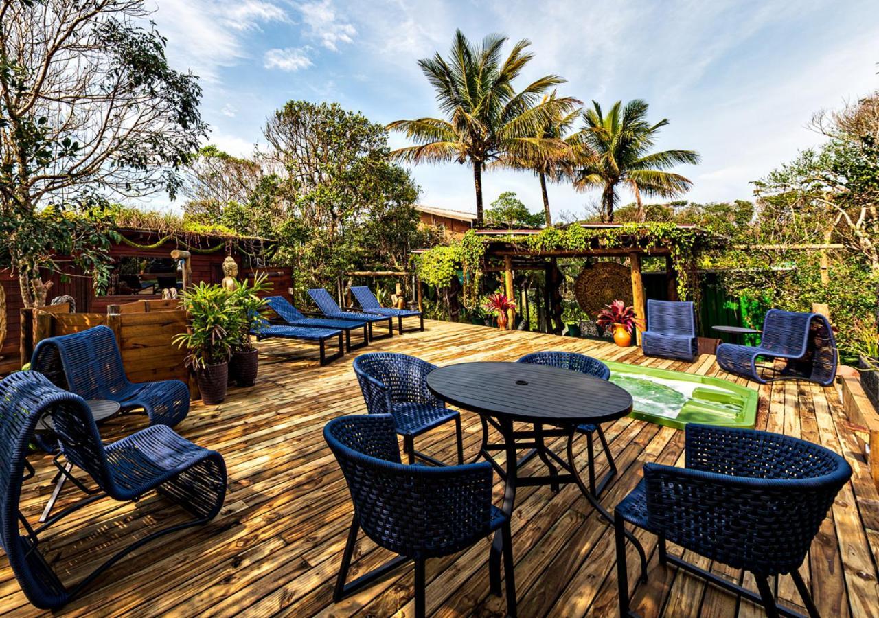 Grajagan Surf Resort メーウ島 エクステリア 写真