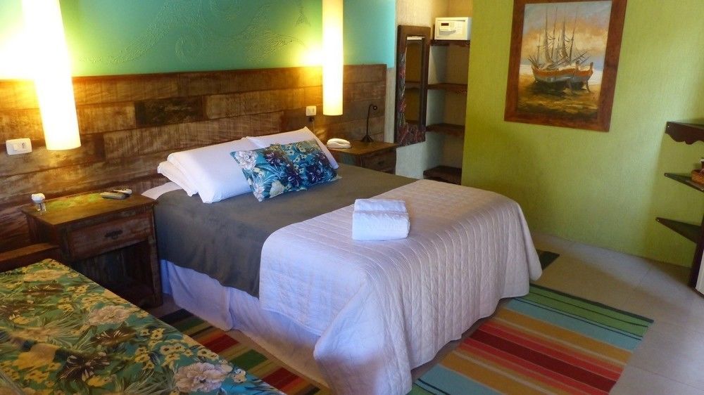 Grajagan Surf Resort メーウ島 エクステリア 写真